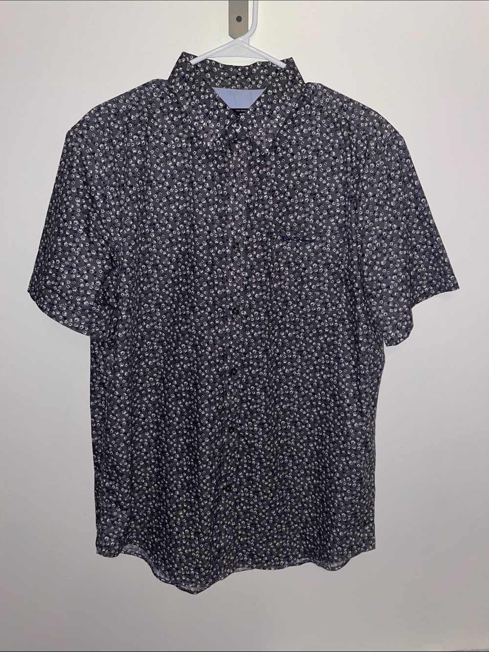 Ben Sherman Black Short-Sleeve Button-Down with White Floral Print